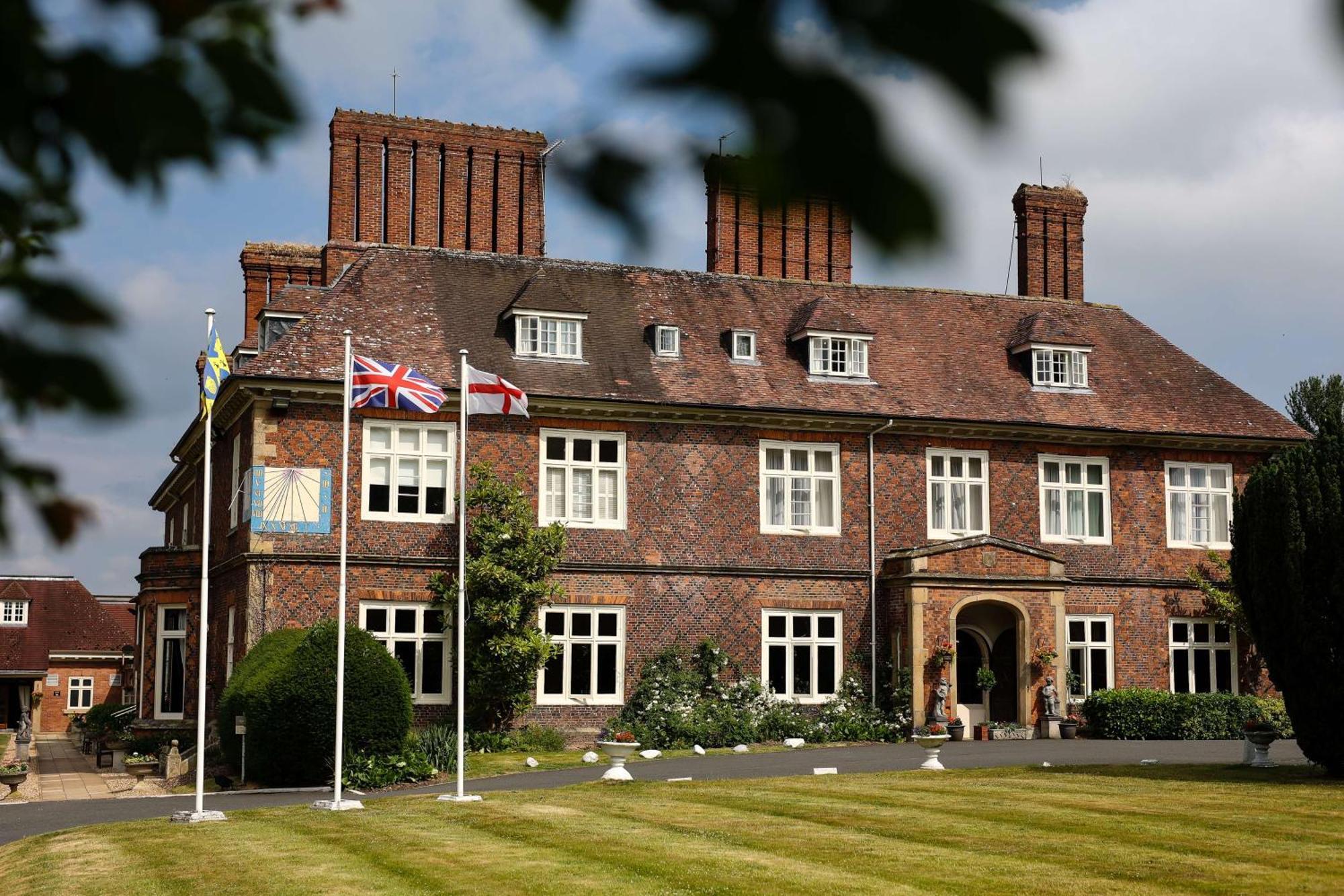 Albrighton Hall Hotel And Spa, A Member Of Radisson Individuals Shrewsbury Exterior photo