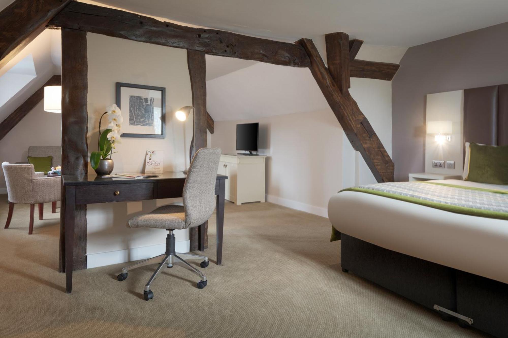 Albrighton Hall Hotel And Spa, A Member Of Radisson Individuals Shrewsbury Exterior photo