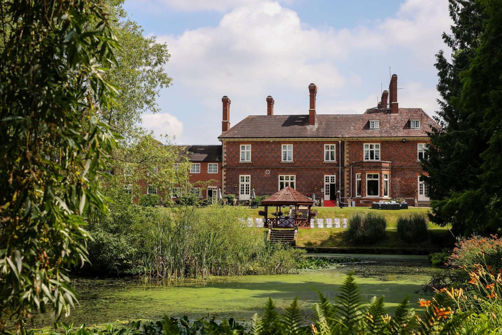Albrighton Hall Hotel And Spa, A Member Of Radisson Individuals Shrewsbury Exterior photo